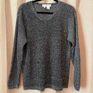 Real Clothes By Saks Fifth Avenue Black Metallic Silver Sweater VTG  Classic